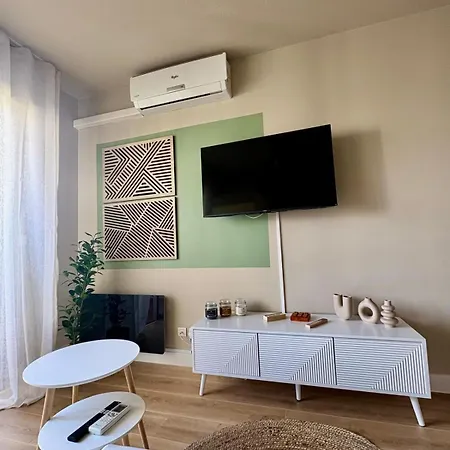 L'azuree - Cosy - Proche Plage, Centre Ville, Hippodrome *