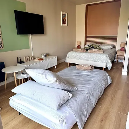شقة L'azuree - Cosy - Proche Plage, Centre Ville, Hippodrome