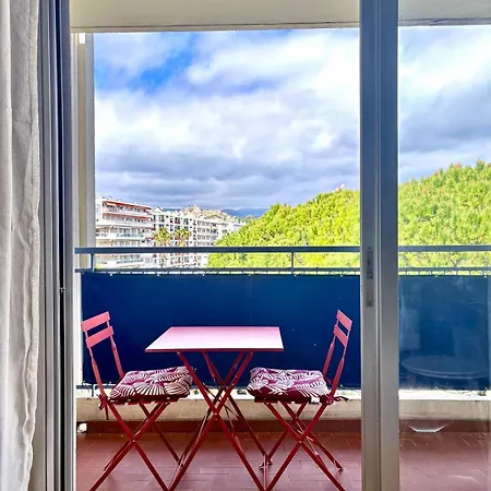 شقة L'azuree - Cosy - Proche Plage, Centre Ville, Hippodrome